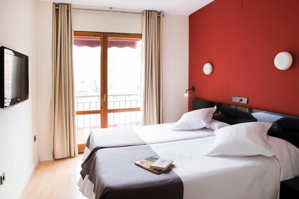 Hospedium Hostal Un Punto Chic Huesca Oda fotoğraf