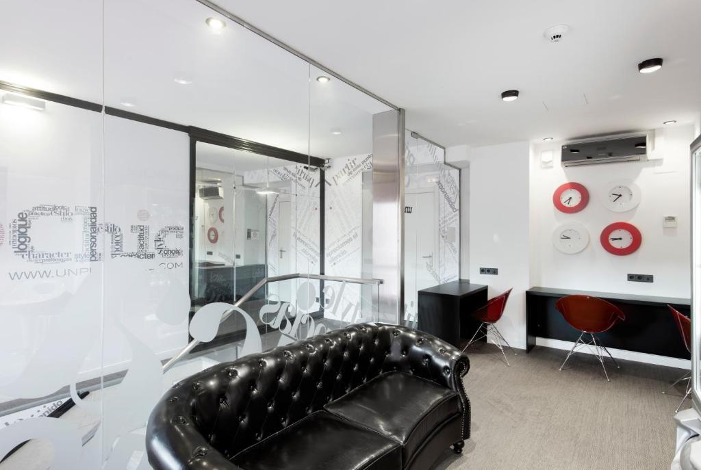 Hospedium Hostal Un Punto Chic Huesca Dış mekan fotoğraf