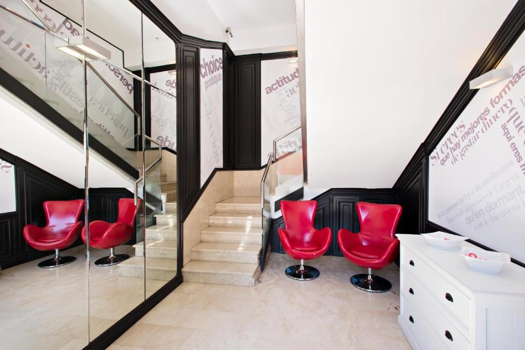 Hospedium Hostal Un Punto Chic Huesca Dış mekan fotoğraf