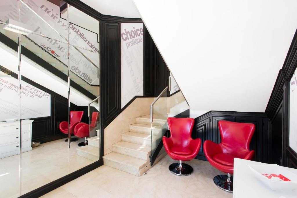 Hospedium Hostal Un Punto Chic Huesca Dış mekan fotoğraf