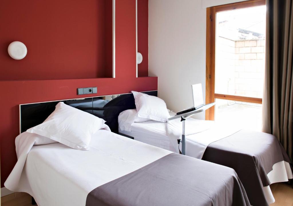 Hospedium Hostal Un Punto Chic Huesca Dış mekan fotoğraf